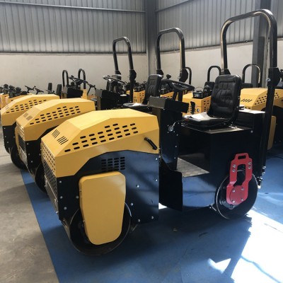 修路工程表现出色小型压路机为您的工程助力