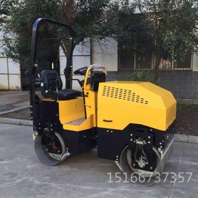 品牌压路机两吨汽油双缸的压路机