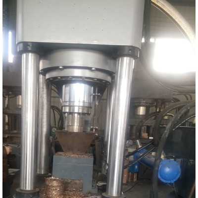 重庆全自动铜屑压块机金属屑压块机压饼机鑫源精工制造性能优越l