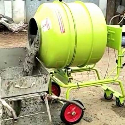 小型搅拌机使用于农村新建房屋室内装修